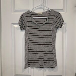 Glitz‎ Womens Purple Striped Lace Side Panel Henley Short Sleeve Tee Size Small